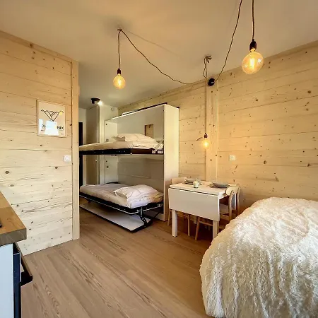 Superbe Refait A Neuf Et Equipe Avec Parking Appartement Chamonix